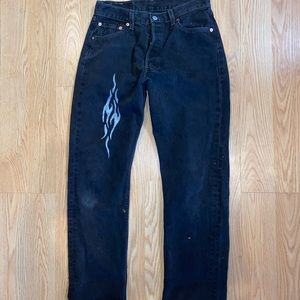 black loose fit levi’s mom jeans with flame